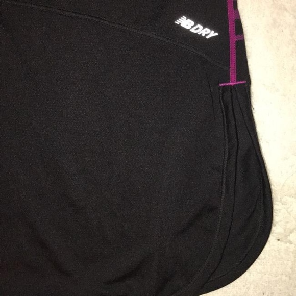 New Balance Printed Tank NWT '. - Picture 6 of 6
